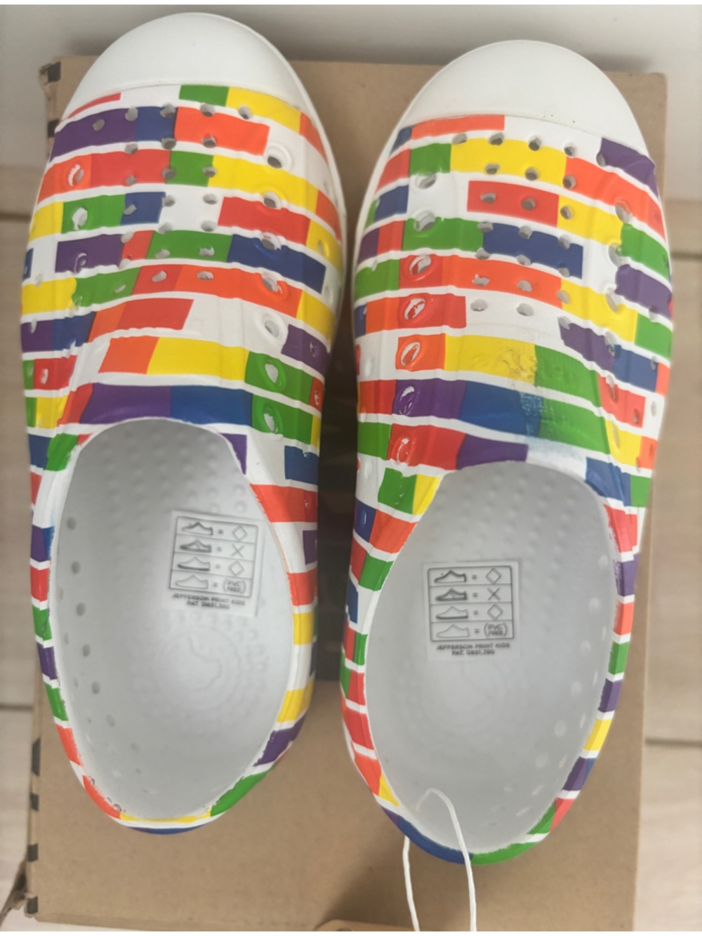 New Native Toddler Jefferson Print White/Multi Brick - Picture 5 of 8